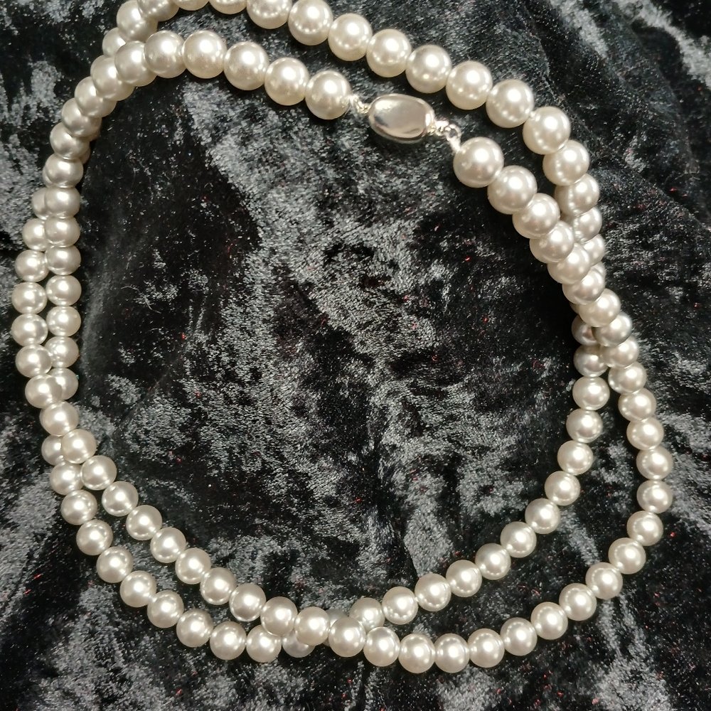 Silver Pearl Necklace 35 Inches